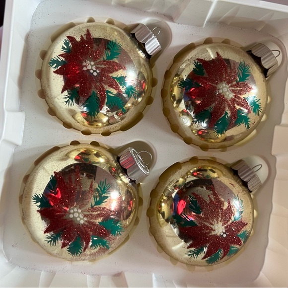 Set of 4 Christmas Ornaments with Poinsettias by Marta Stewart - Picture 10 of 14
